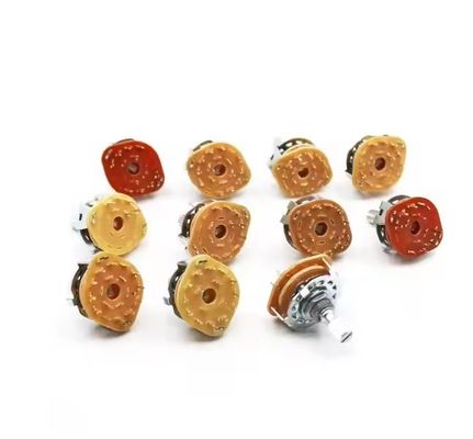 6 mm di diametro dell'albero Interruttori rotanti per applicazioni pesanti Torsione di rotazione 3kgf.cm Max